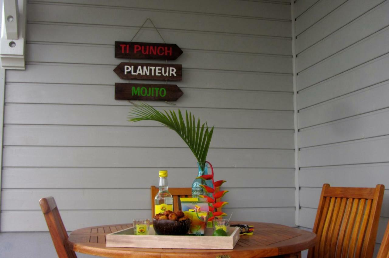 Or Bleu-Bungalow Volcan Soufriere-Vue Sur Mer Saint-Claude Exterior photo
